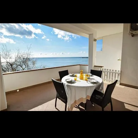 Tramonti D'incanto Apartment *